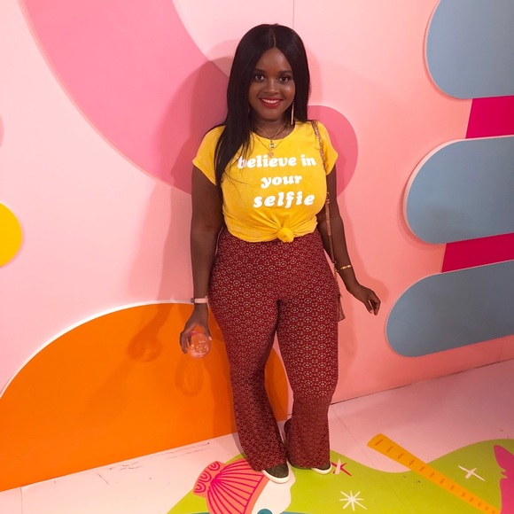 Welcome to my closet🌻 Posh Ambassador & Affiliate - Picture 2 of 8